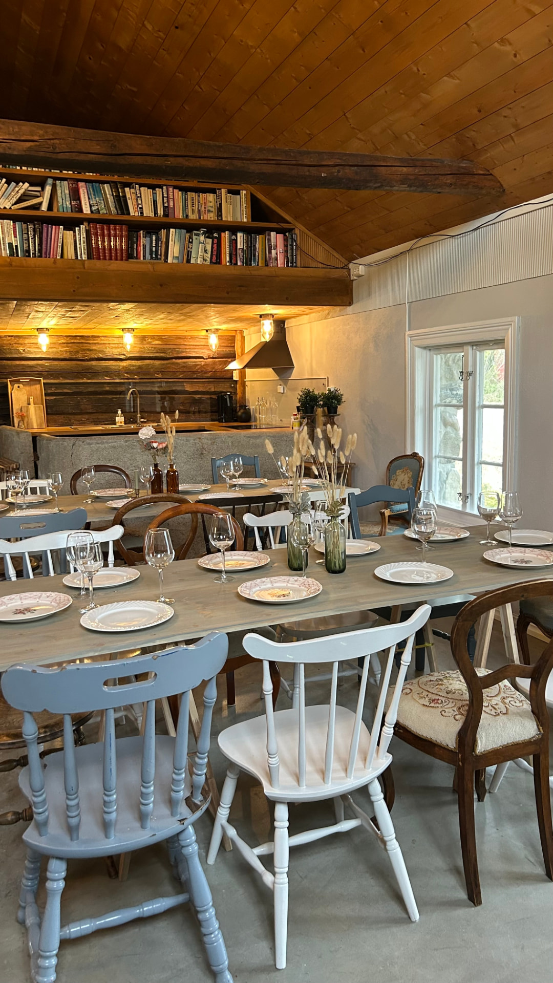 Set table with mixed chairs